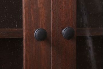 アンティーク家具　アンティーク　気泡ガラス入り!3つ扉の壁掛け横型キャビネット(収納棚)(2)