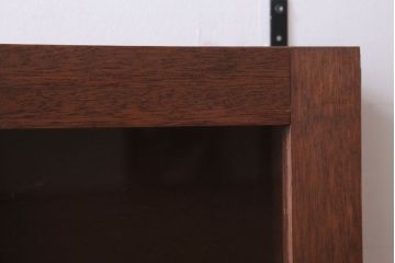 アンティーク家具　アンティーク　3つ扉の壁掛け横型キャビネット(収納棚)(2)