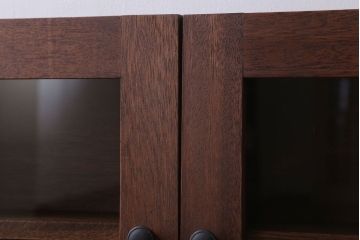 アンティーク家具　アンティーク　3つ扉の壁掛け横型キャビネット(収納棚)(2)