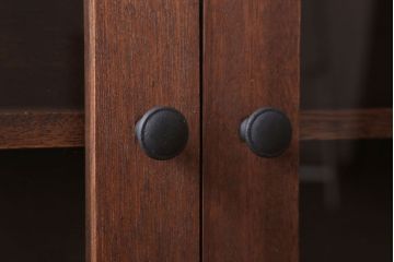 アンティーク家具　アンティーク　3つ扉の壁掛け横型キャビネット(収納棚)(2)