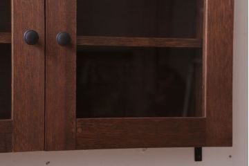 アンティーク家具　アンティーク　3つ扉の壁掛け横型キャビネット(収納棚)(2)