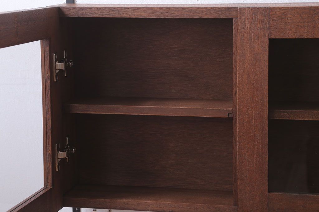 アンティーク家具　アンティーク　3つ扉の壁掛け横型キャビネット(収納棚)(2)