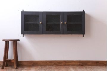 アンティーク家具　アンティークペイント　お洒落な横型壁掛け戸棚(2)