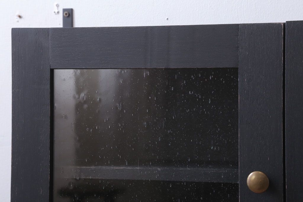 アンティーク家具　アンティークペイント　お洒落な横型壁掛け戸棚(2)