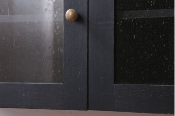 アンティーク家具　アンティークペイント　お洒落な横型壁掛け戸棚(2)