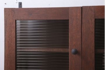 アンティーク家具　アンティーク　モールガラス入り!3つ扉の壁掛け横型キャビネット(収納棚)(3)