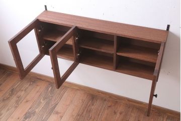 アンティーク家具　アンティーク　3つ扉の壁掛け横型キャビネット(収納棚)(3)