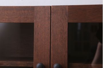 アンティーク家具　アンティーク　3つ扉の壁掛け横型キャビネット(収納棚)(3)