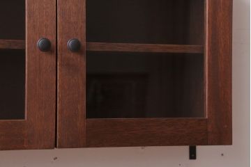 アンティーク家具　アンティーク　3つ扉の壁掛け横型キャビネット(収納棚)(3)