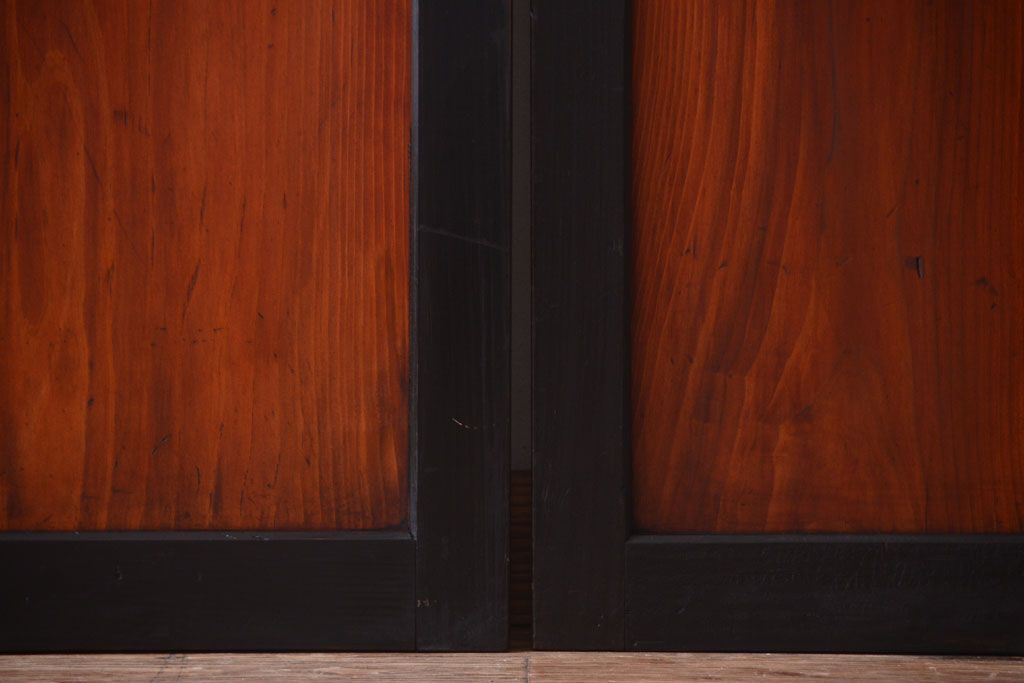 古民具・骨董　古い木のアンティーク帯戸2枚セット(引き戸)