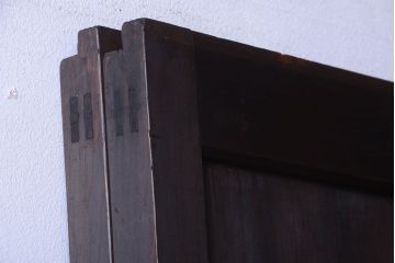 古民具・骨董　古い木の味わい深いアンティーク板戸2枚セット(2)