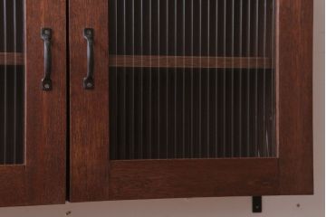 アンティーク家具　アンティーク　モールガラス入り!3つ扉の壁掛け横型キャビネット(収納棚)