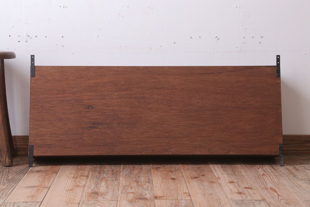 アンティーク家具　アンティーク　モールガラス入り!3つ扉の壁掛け横型キャビネット(収納棚)