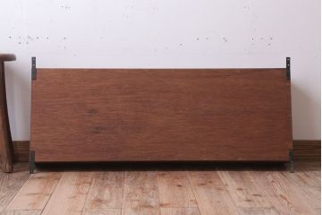 アンティーク家具　アンティーク　モールガラス入り!3つ扉の壁掛け横型キャビネット(収納棚)