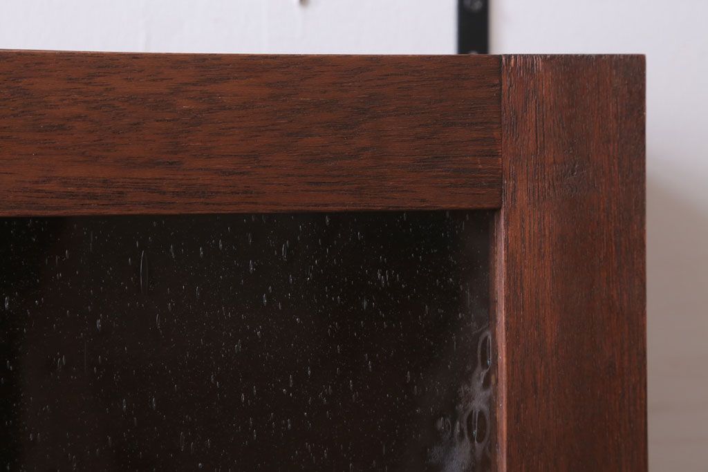 アンティーク家具　アンティーク　気泡ガラス入り!3つ扉の壁掛け横型キャビネット(収納棚)(3)