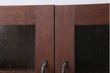 アンティーク家具　アンティーク　気泡ガラス入り!3つ扉の壁掛け横型キャビネット(収納棚)(3)