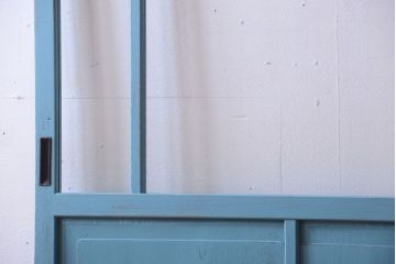 アンティーク　大きなガラス面のペイント引き戸