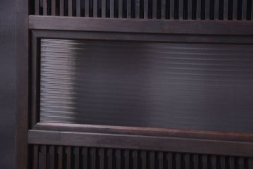 古民具・骨董　裏障子付き!モールガラス帯のアンティーク格子戸2枚セット
