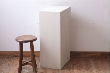 アンティーク家具　アンティークペイント　シンプルな7杯小引き出し