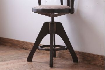 アンティーク家具　大正ロマン　小ぶりなアンティーク回転椅子(2)