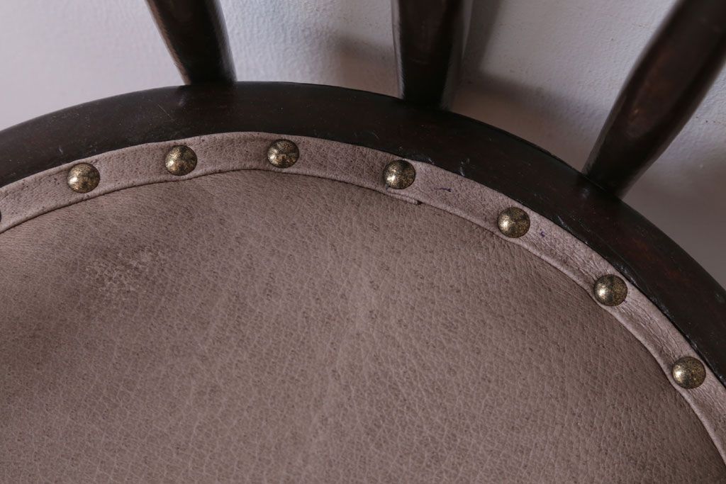 アンティーク家具　大正ロマン　小ぶりなアンティーク回転椅子(2)