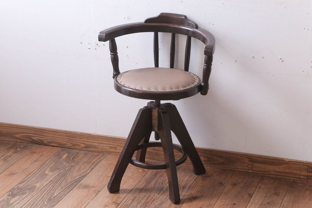 アンティーク家具　大正ロマン　小ぶりなアンティーク回転椅子(3)