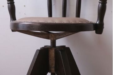 アンティーク家具　大正ロマン　小ぶりなアンティーク回転椅子(3)