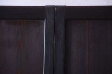 古民具・骨董　明治期　古い木味のアンティーク帯戸2枚セット