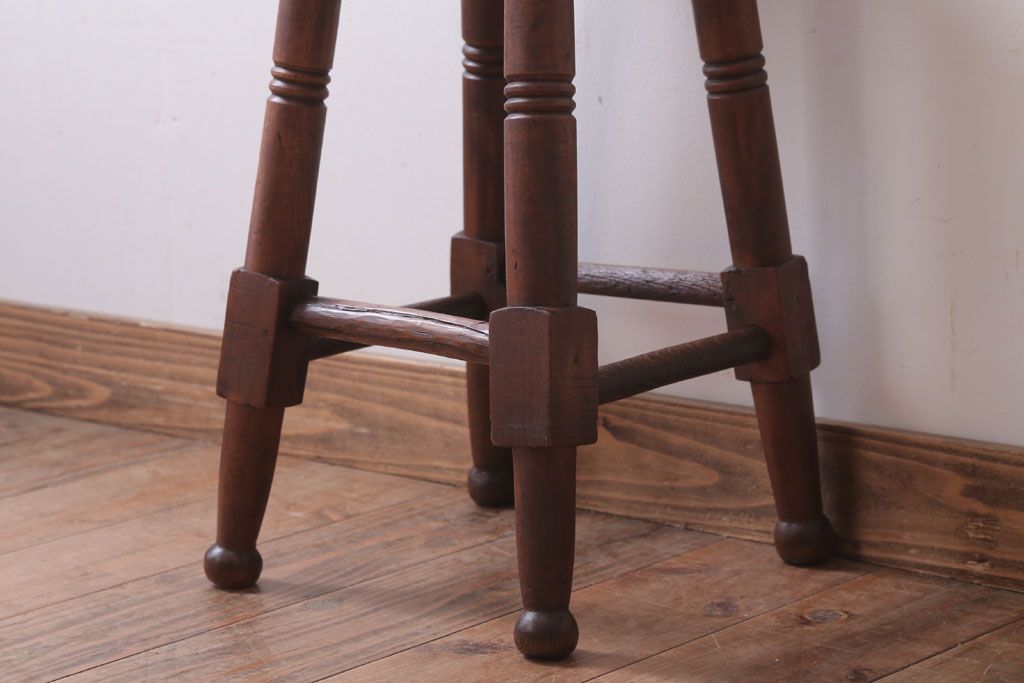 アンティーク家具　アンティーク　古い木のおしゃれな丸スツール