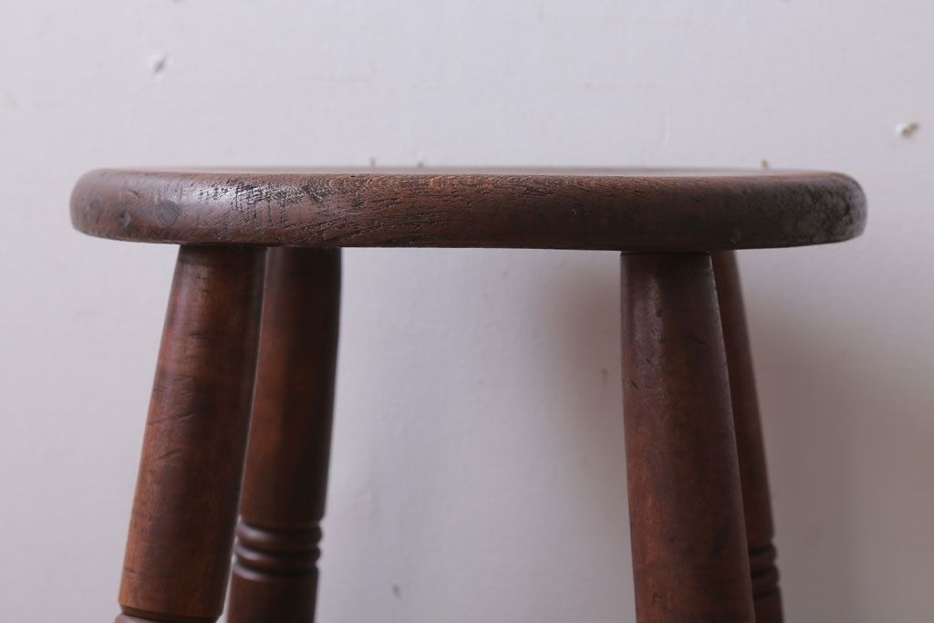 アンティーク家具　アンティーク　古い木のおしゃれな丸スツール