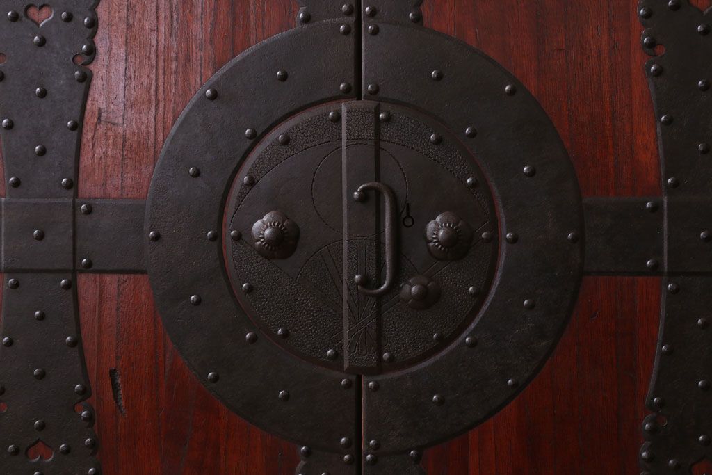 アンティーク家具　古民具・骨董　明治期　総桐材!アンティーク上手物観音箪笥(衣装箪笥、桐箪笥、桐たんす)