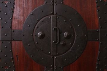 アンティーク家具　古民具・骨董　明治期　総桐材!アンティーク上手物観音箪笥(衣装箪笥、桐箪笥、桐たんす)