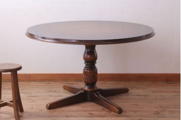 中古　飛騨産業　キツツキマーク　穂高　ラウンドテーブル(ダイニングテーブル)