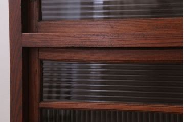 アンティーク家具　和製アンティーク　モールガラス入り!前面欅材の鉄脚サイドボード(収納棚)