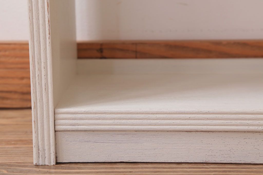 アンティーク家具　アンティークペイント　シンプルな本棚(飾り棚)(2)