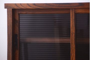 アンティーク家具　古民具・骨董　モールガラス入り!前面欅材の和製アンティーク収納棚(2)