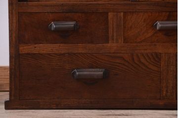 アンティーク家具　古民具・骨董　モールガラス入り!前面欅材の和製アンティーク収納棚(2)