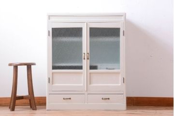 アンティーク家具　アンティーク　ダイヤガラス入り!バイカラーペイントの小ぶりな収納棚(キャビネット)