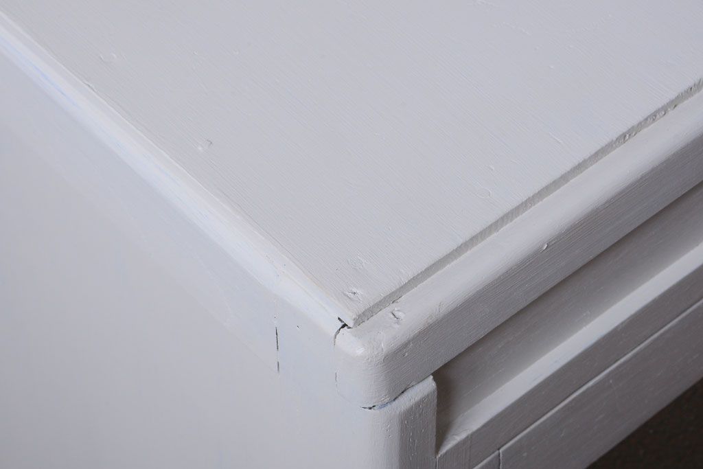 アンティーク家具　アンティーク　ダイヤガラス入り!バイカラーペイントの小ぶりな収納棚(キャビネット)