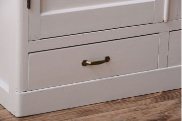 アンティーク家具　アンティーク　ダイヤガラス入り!バイカラーペイントの小ぶりな収納棚(キャビネット)