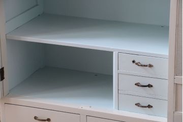 アンティーク家具　アンティーク　ダイヤガラス入り!バイカラーペイントの小ぶりな収納棚(キャビネット)