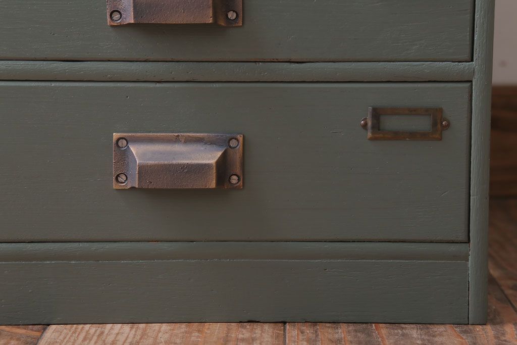 アンティーク家具　和製アンティーク　ネームプレート付き!くすみカラーペイントの小引き出し