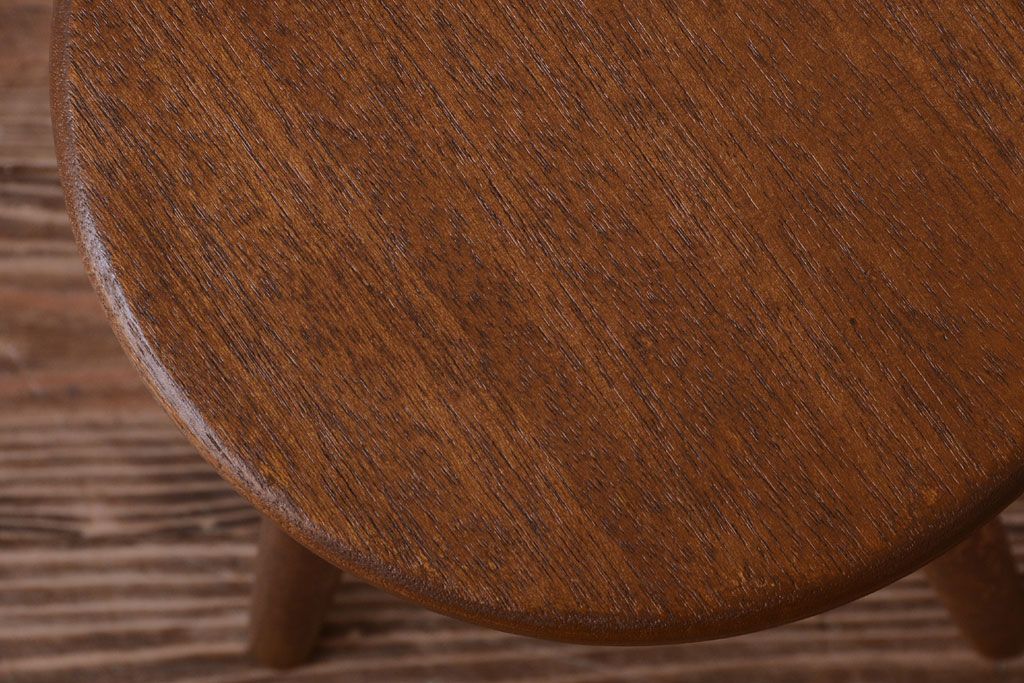 レトロ家具　和製アンティーク　レトロな木味のスツール(1)