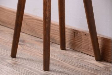 レトロ家具　和製アンティーク　レトロな木味のスツール(1)