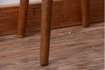 レトロ家具　和製アンティーク　レトロな木味のスツール(1)