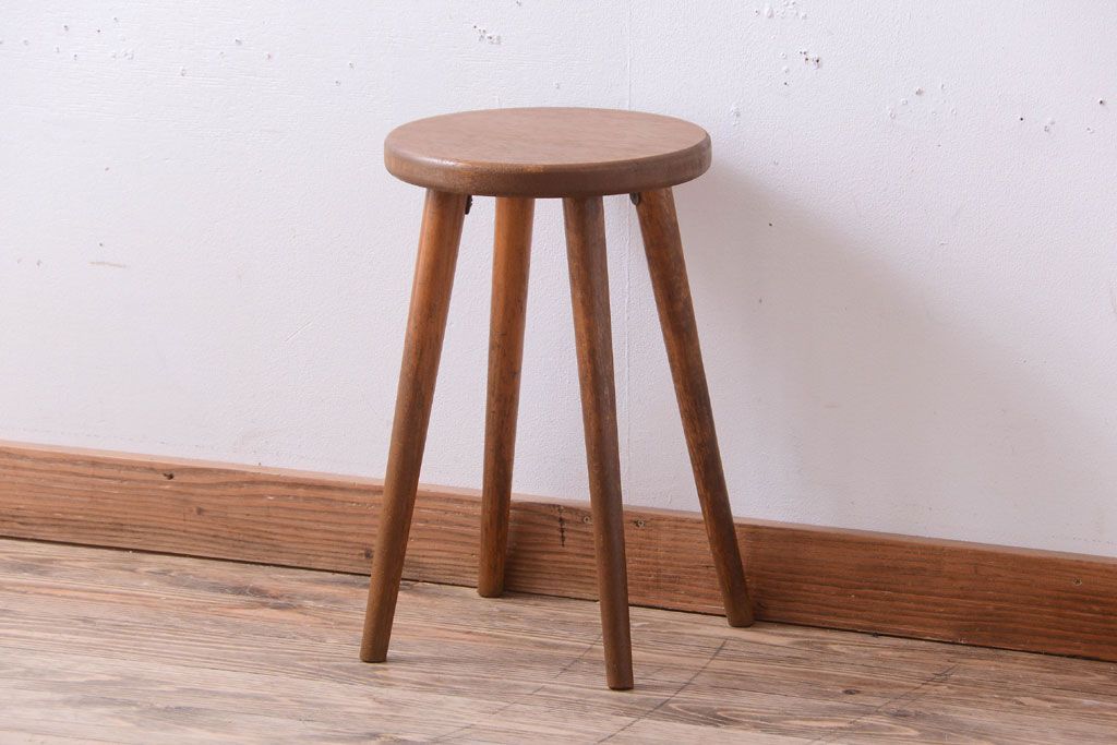 レトロ家具　和製アンティーク　レトロな木味のスツール(2)