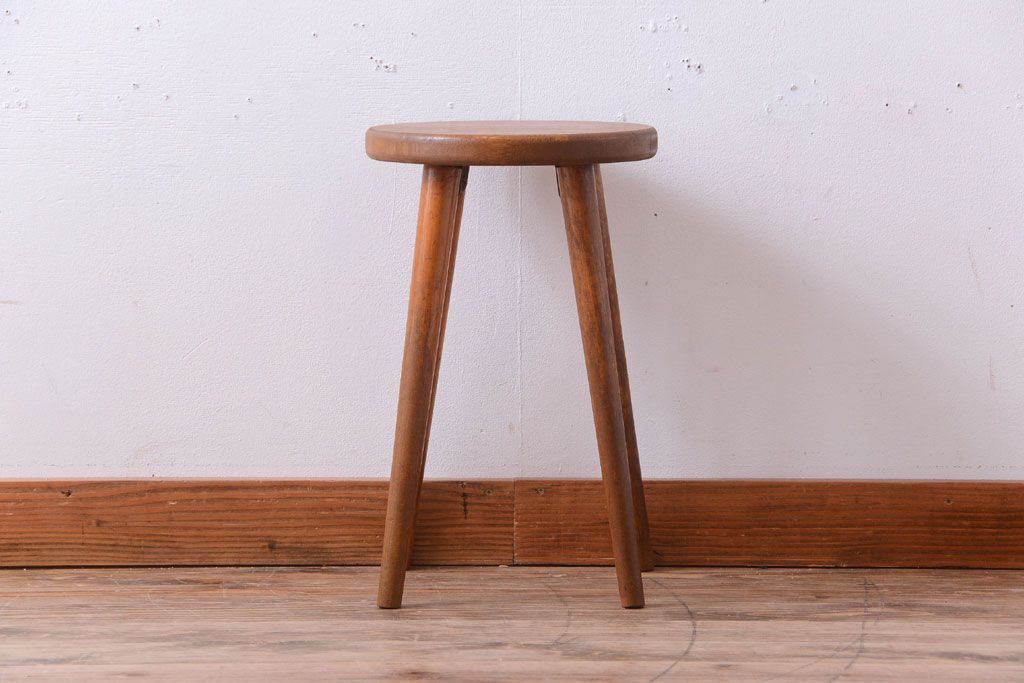 レトロ家具　和製アンティーク　レトロな木味のスツール(2)