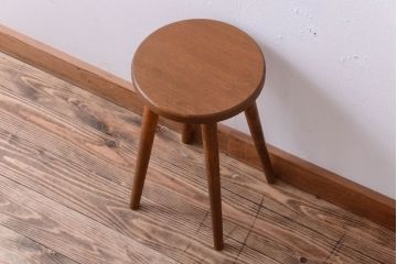 レトロ家具　和製アンティーク　レトロな木味のスツール(2)