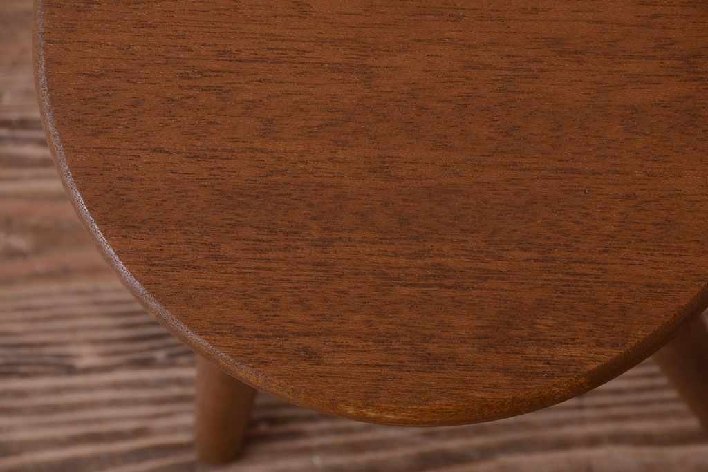 レトロ家具　和製アンティーク　レトロな木味のスツール(2)