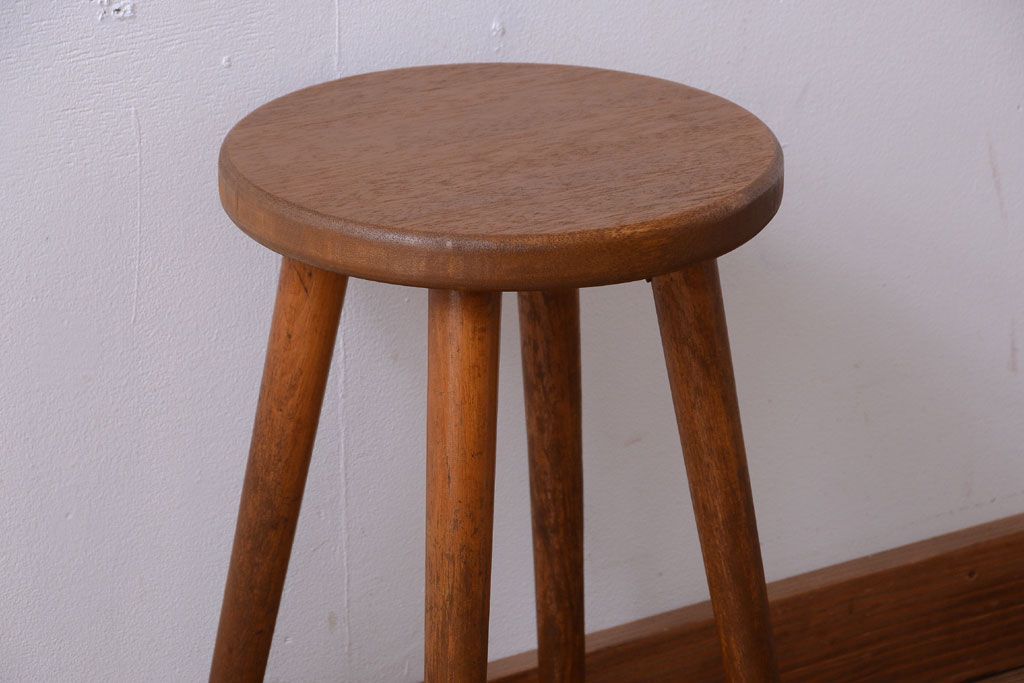 レトロ家具　和製アンティーク　レトロな木味のスツール(2)